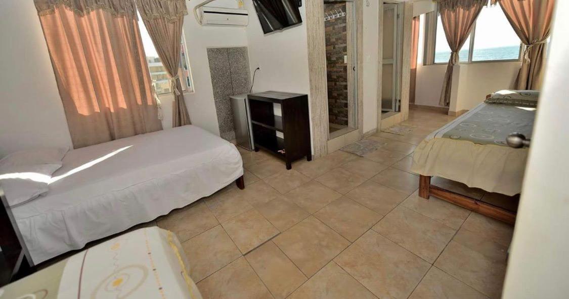 Hotel La Barca Atacames Esterno foto